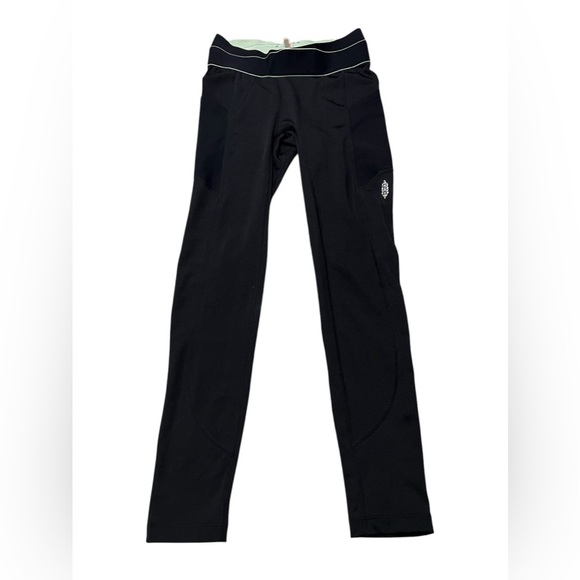 Free People Movement Black leggings with lime green trim at waistband size XS - Picture 1 of 5